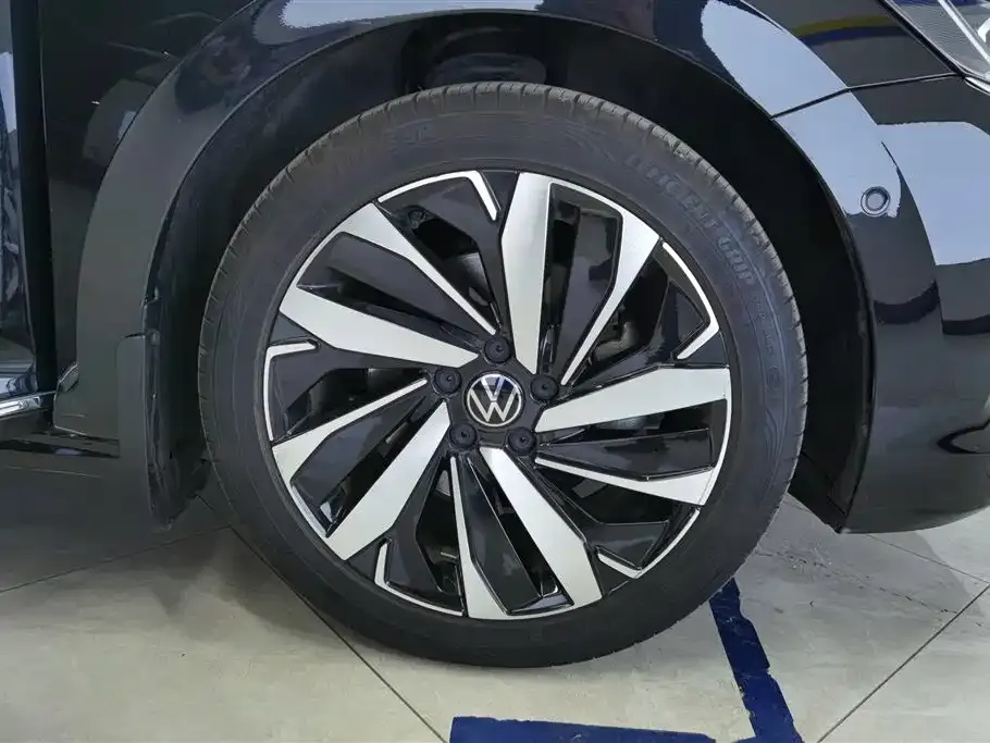 Volkswagen Passat — фото 2