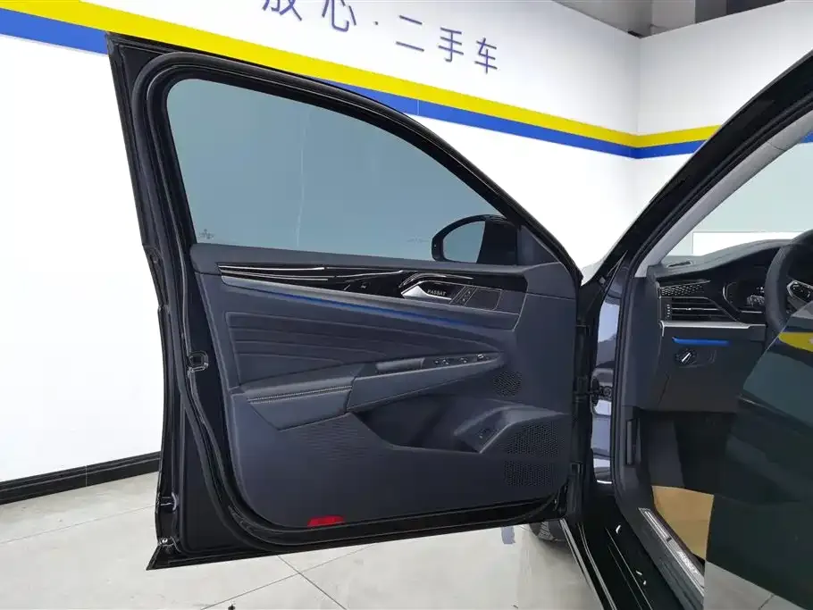 Volkswagen Passat — фото 7