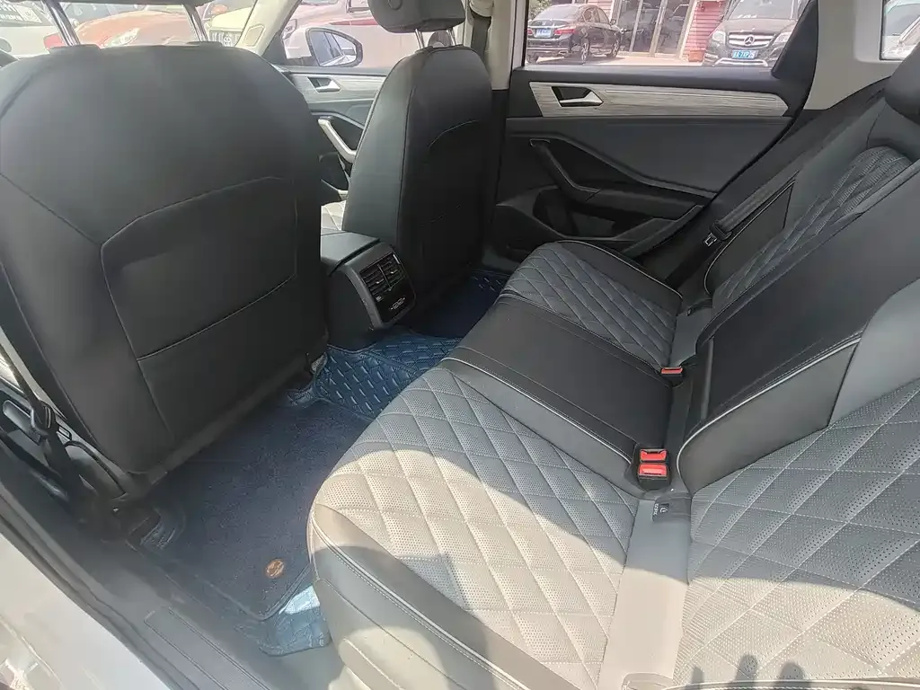 Volkswagen Sagitar 2022 из CN, фото 2