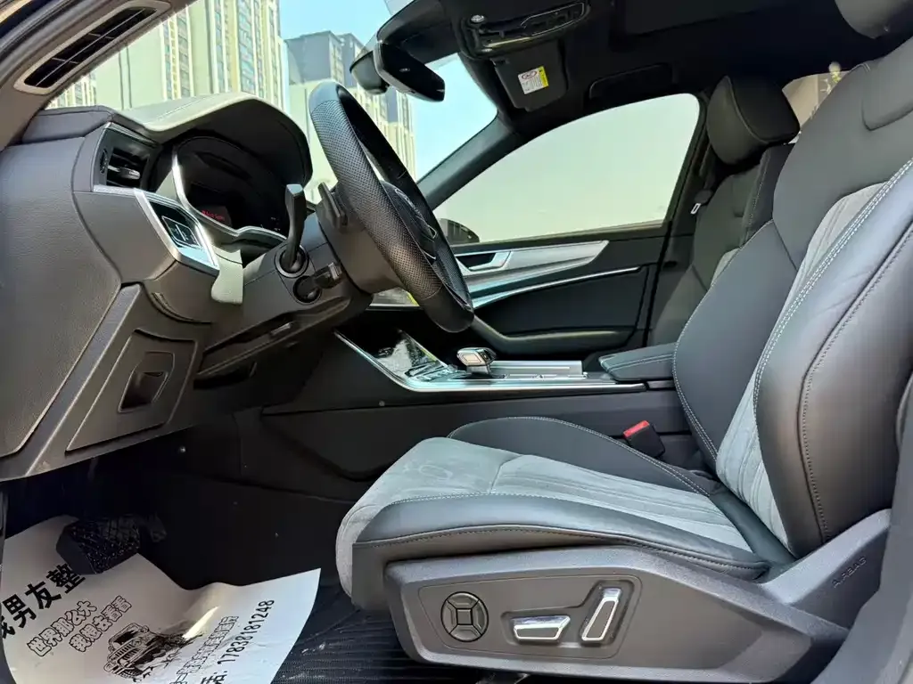 Audi A6L 2024 из CN, фото 6