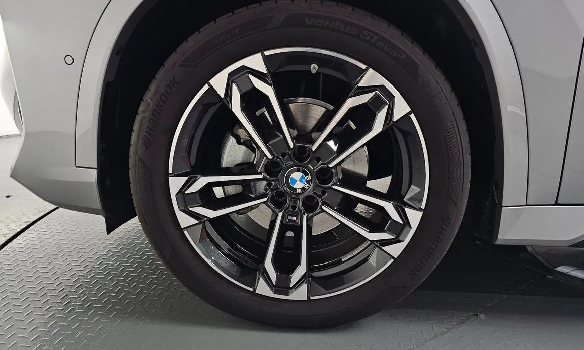 BMW X1 — фото 8