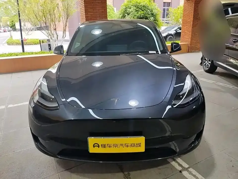Tesla Model Y — фото 4