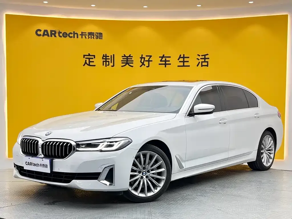 BMW 5 Series — фото 1