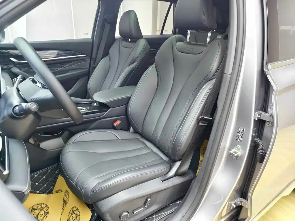Geely Xingyue L — фото 10