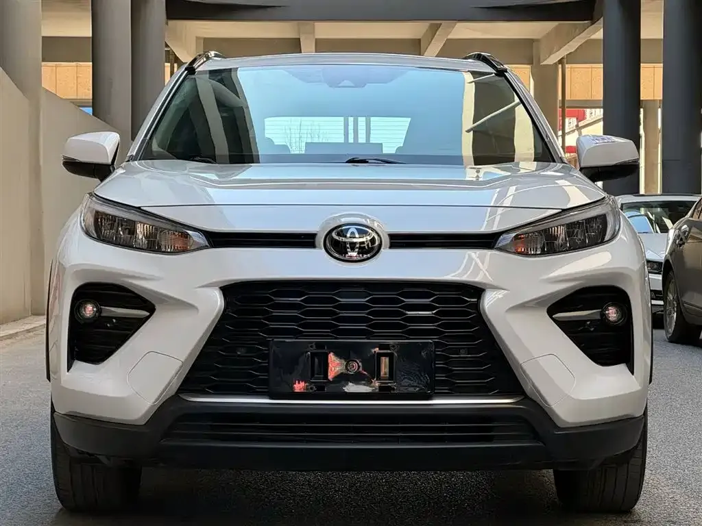 Toyota Wildlander — фото 7