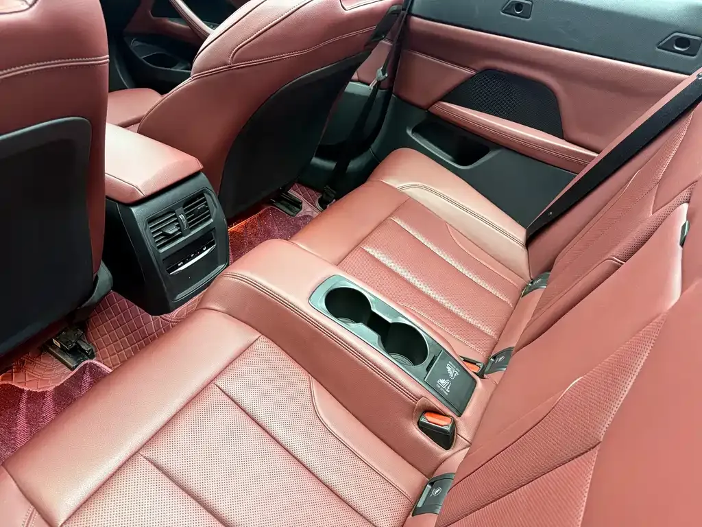 BMW 4 Series 2023 из CN, фото 9