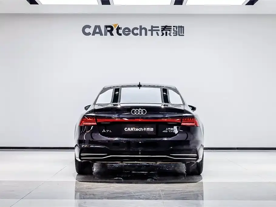 Audi A7L — фото 5