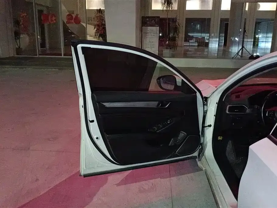 Honda Accord — фото 3