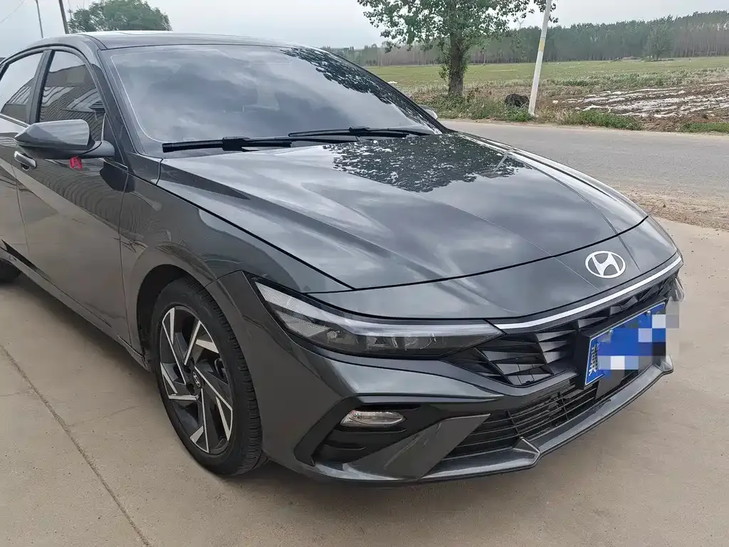 Hyundai Elantra — фото 6