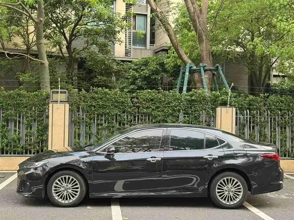 Toyota Camry 2024 из CN, фото 9