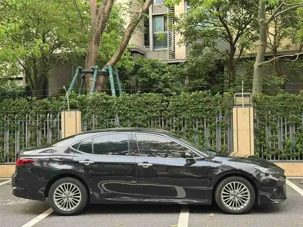 Toyota Camry 2024 из CN, фото 10