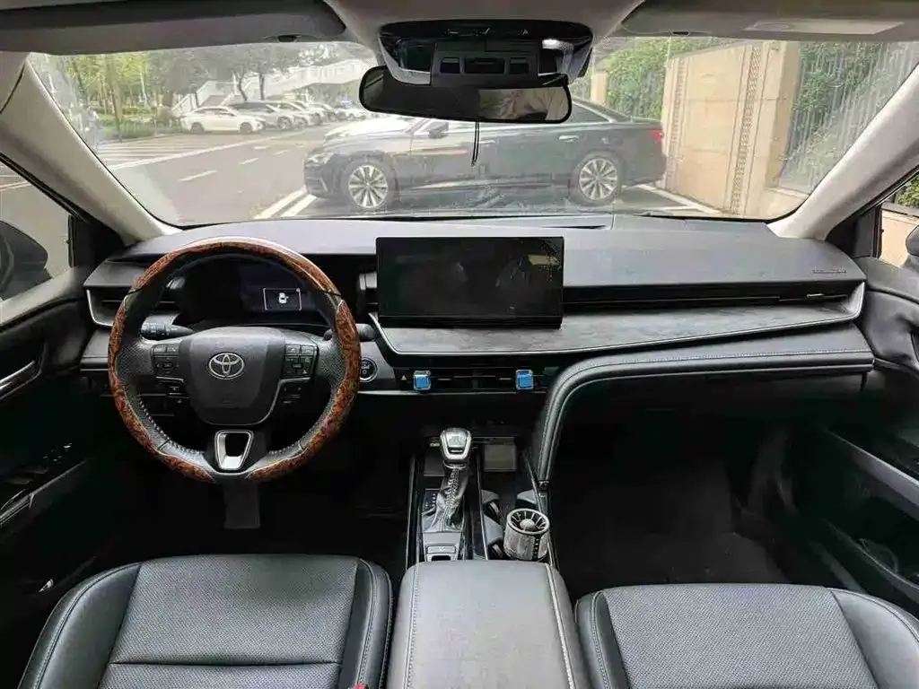 Toyota Camry 2024 из CN, фото 3