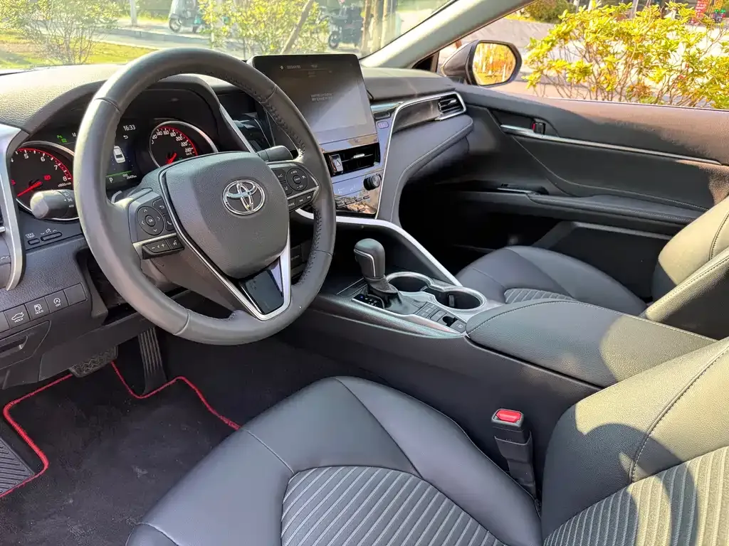 Toyota Camry 2023 из CN, фото 6