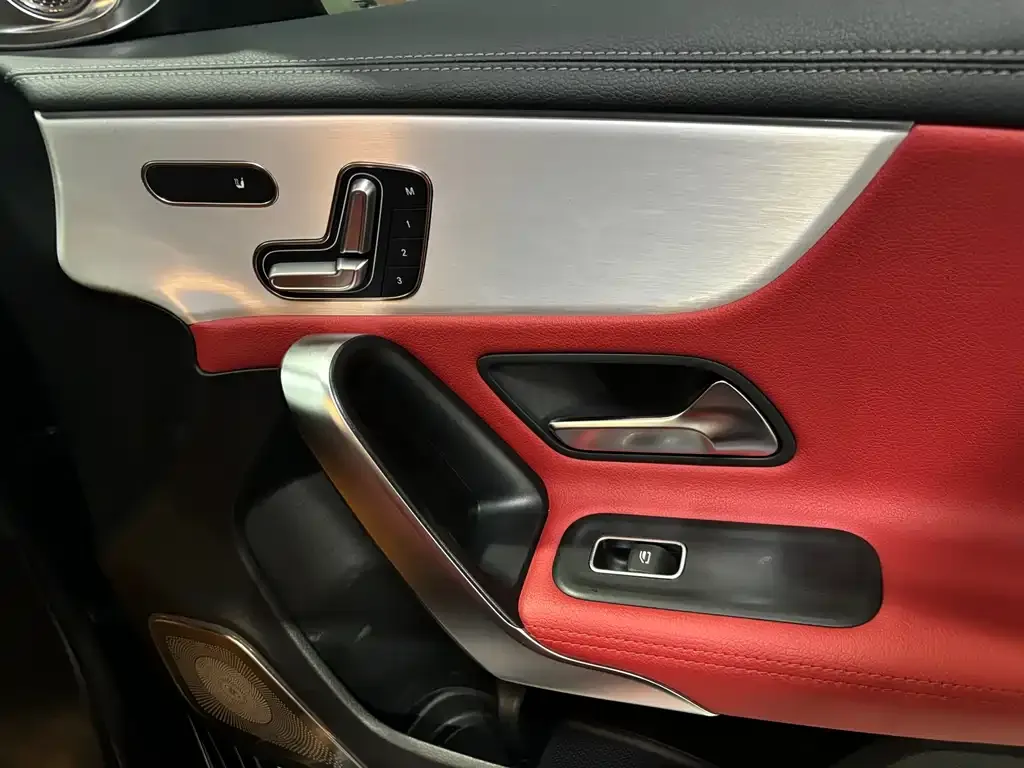 Mercedes-Benz GLA AMG 2023 из CN, фото 2
