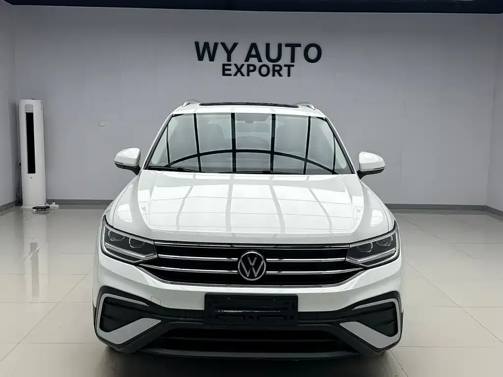 Volkswagen Tiguan L — фото 3