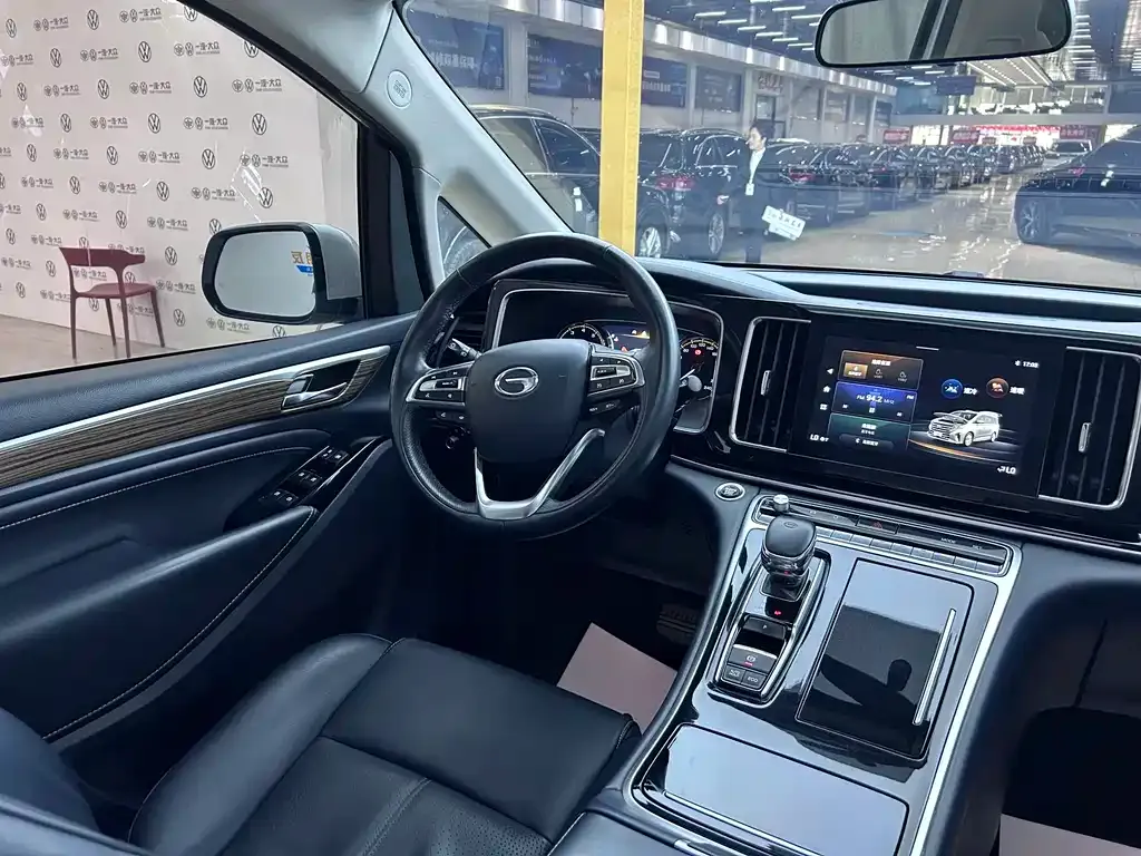 GAC Motor Trumpchi M8 — фото 10