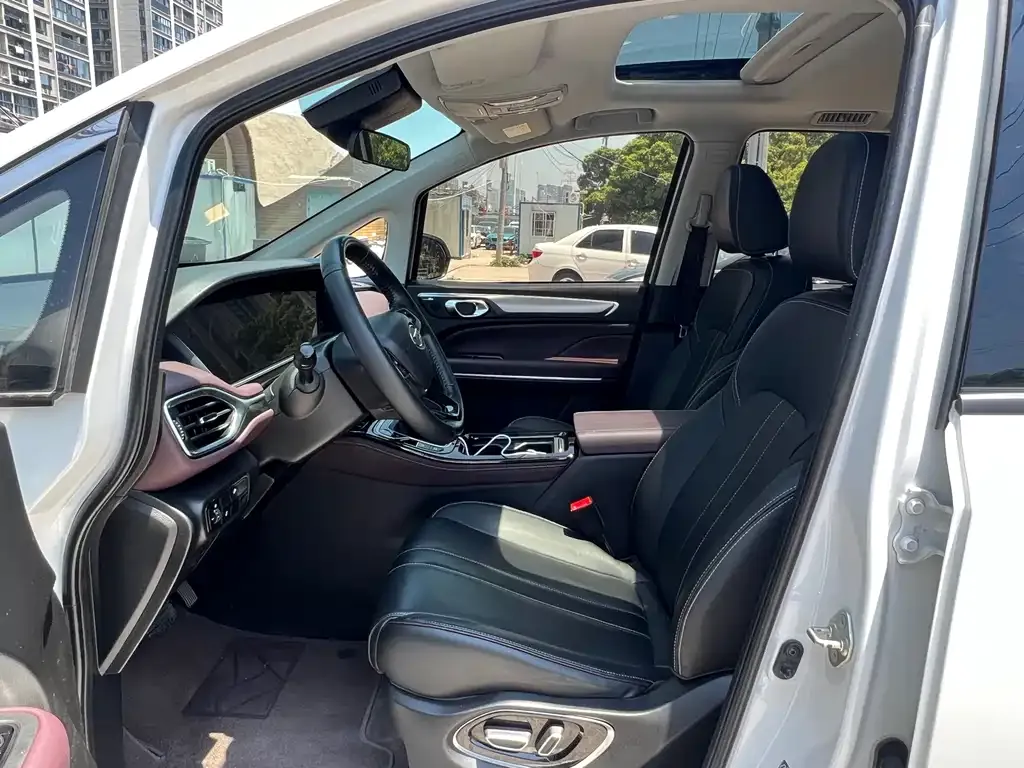 GAC Motor Trumpchi M6 2023 из CN, фото 2
