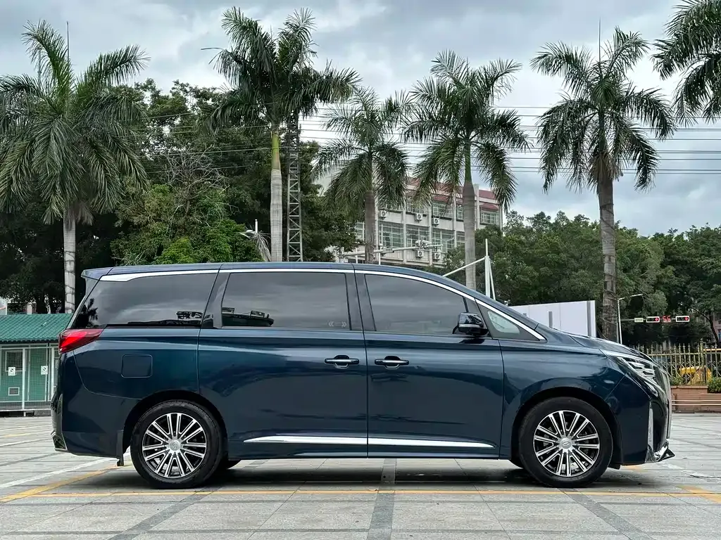 GAC Motor Trumpchi M8 — фото 7