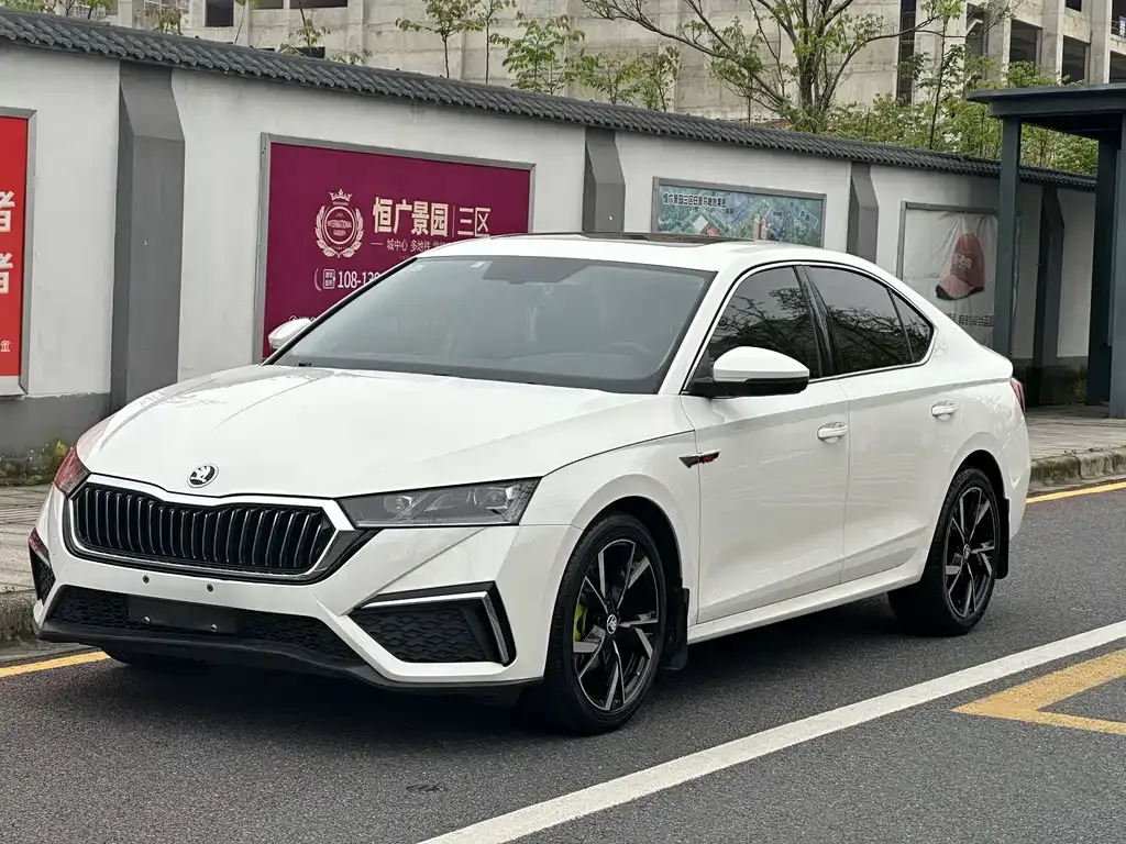 Skoda Octavia 2022 из CN, фото 1