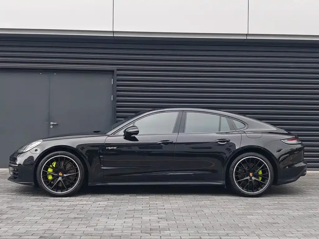 Porsche Panamera Hybrid 2022 из CN, фото 10