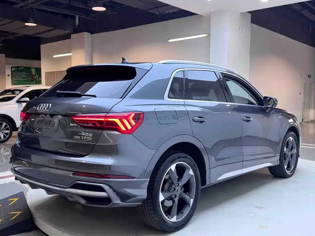 Audi Q3 — фото 7