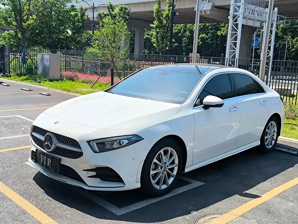 Mercedes-Benz A-Class — фото 1