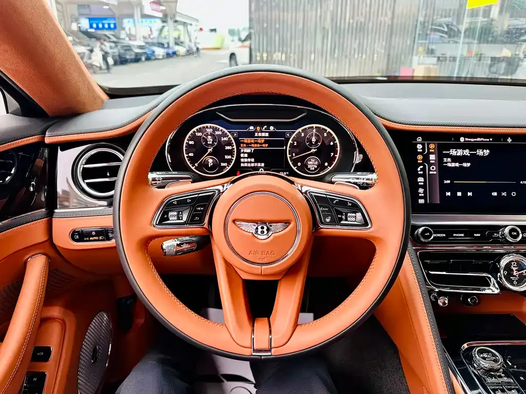 Bentley Flying Spur — фото 5