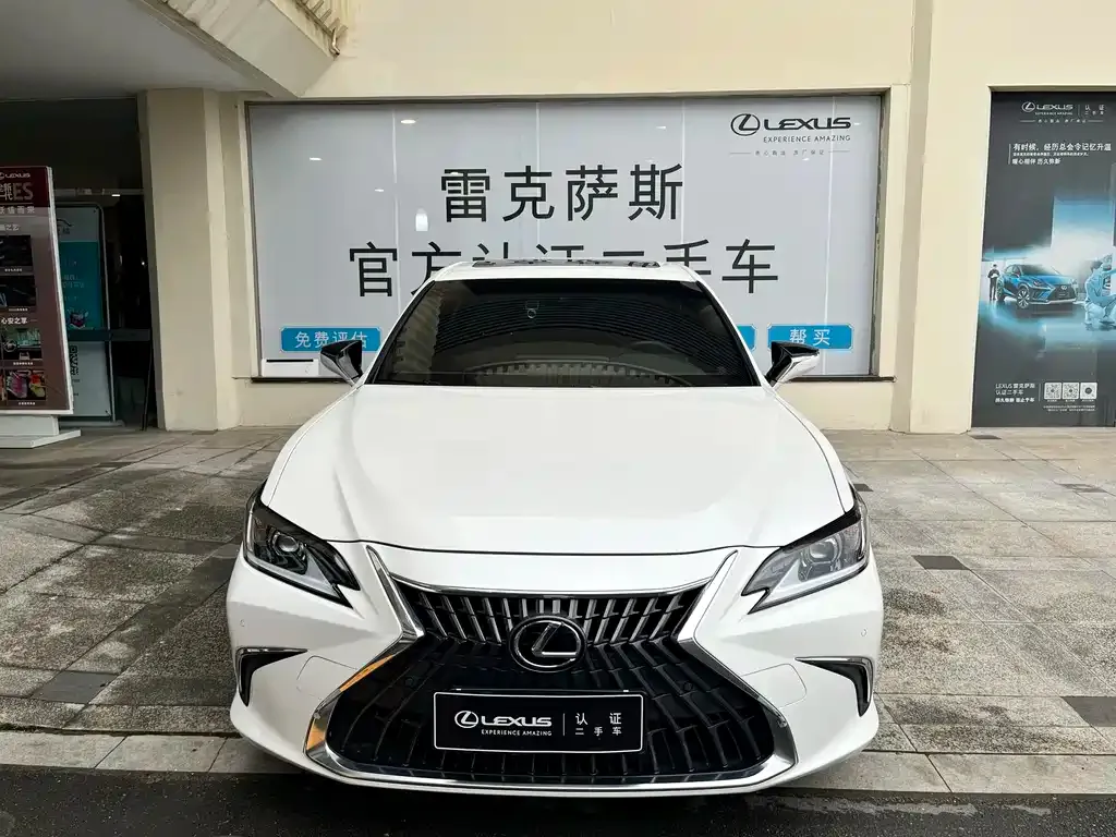 Lexus ES — фото 8