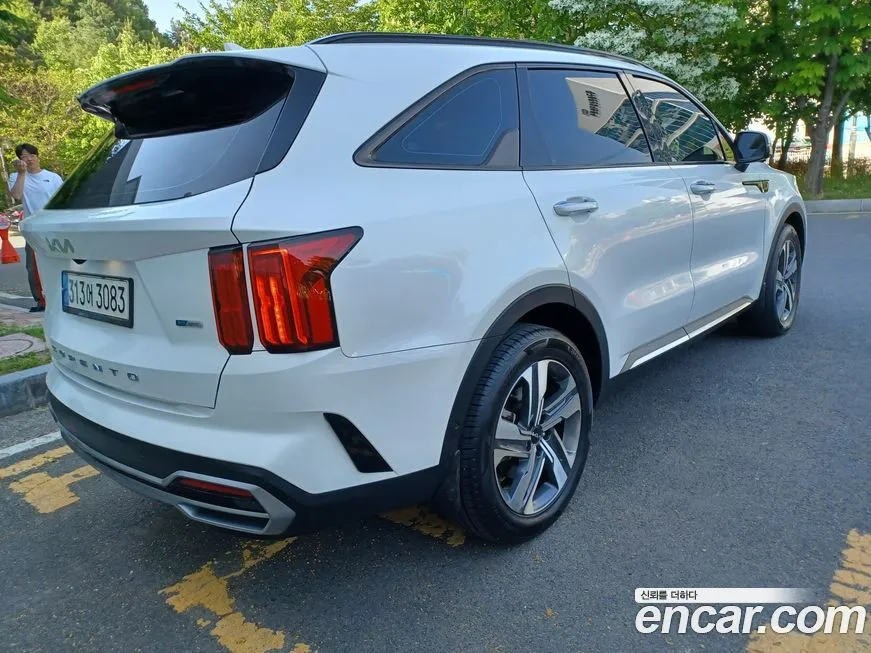 Kia Sorento — фото 6
