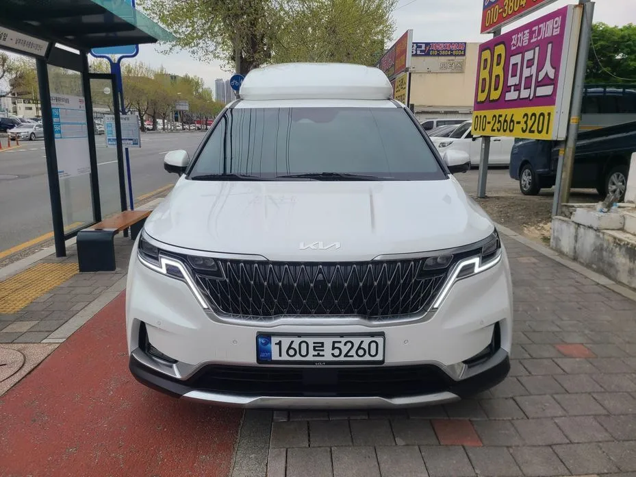Kia Carnival — фото 1