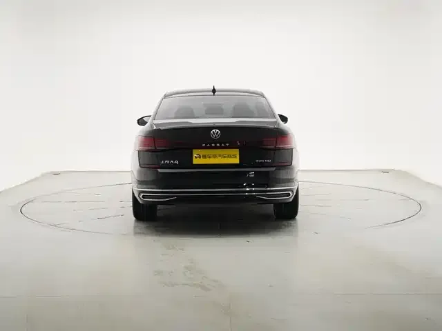 Volkswagen Passat 2023 из CN, фото 9