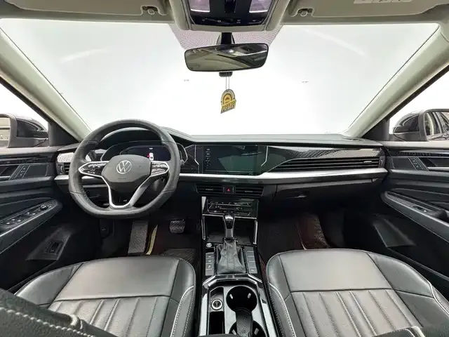 Volkswagen Passat 2023 из CN, фото 7