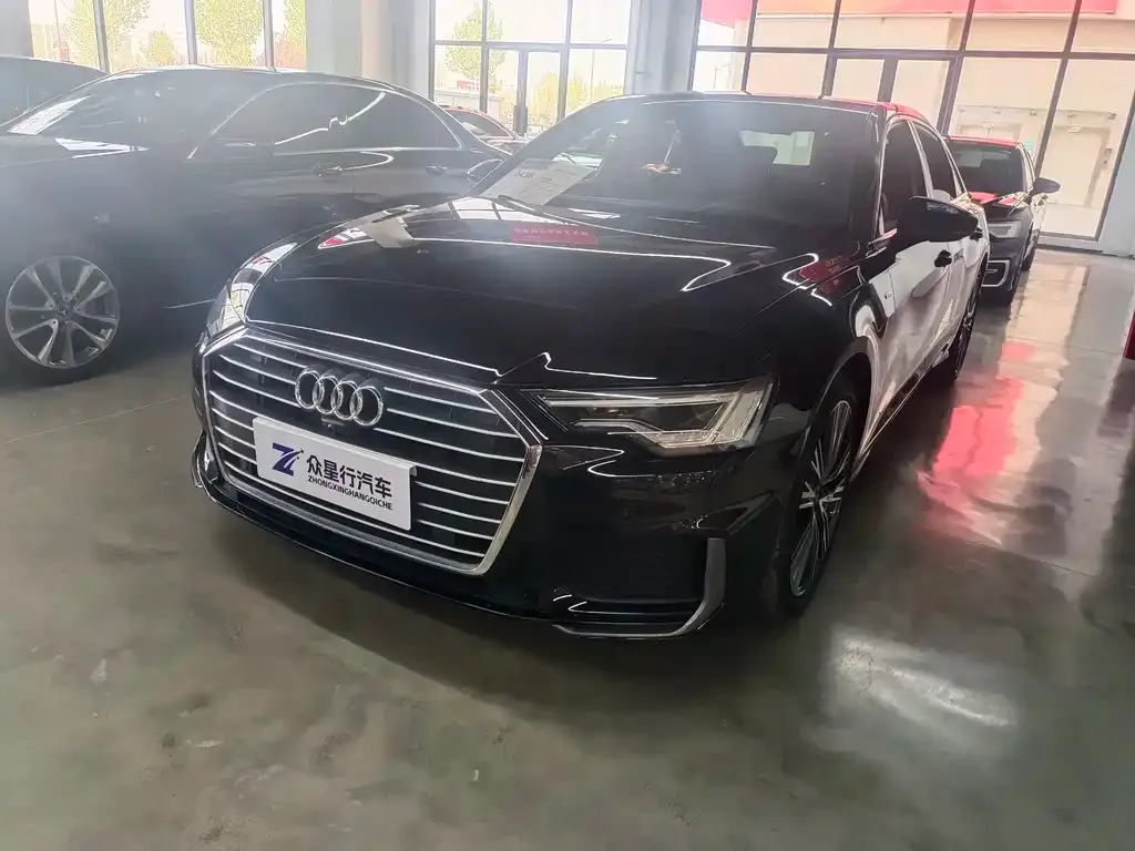 Audi A6L — фото 1