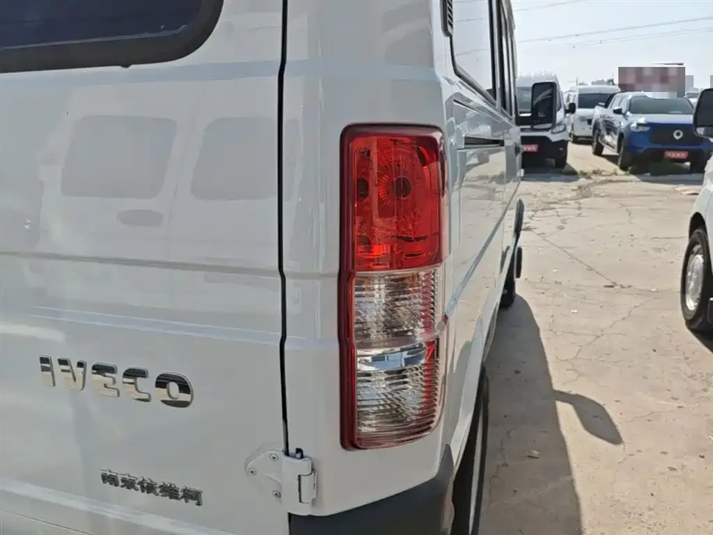 IVECO Daily — фото 2
