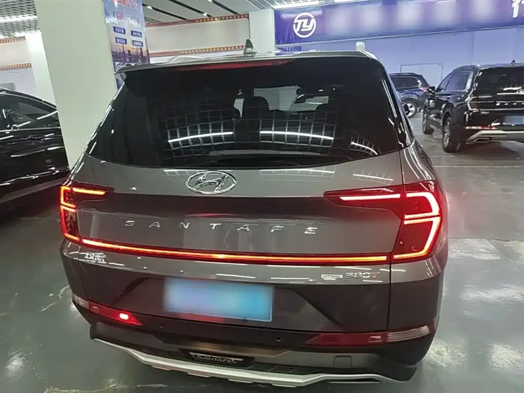 Hyundai Santa Fe 2021 из CN, фото 8