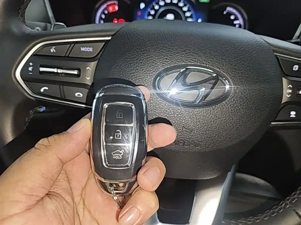 Hyundai Santa Fe 2021 из CN, фото 10