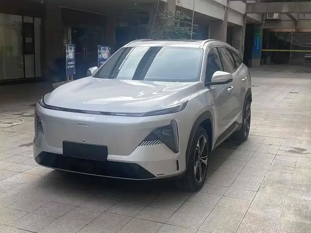 Geely Galaxy L7 — фото 1