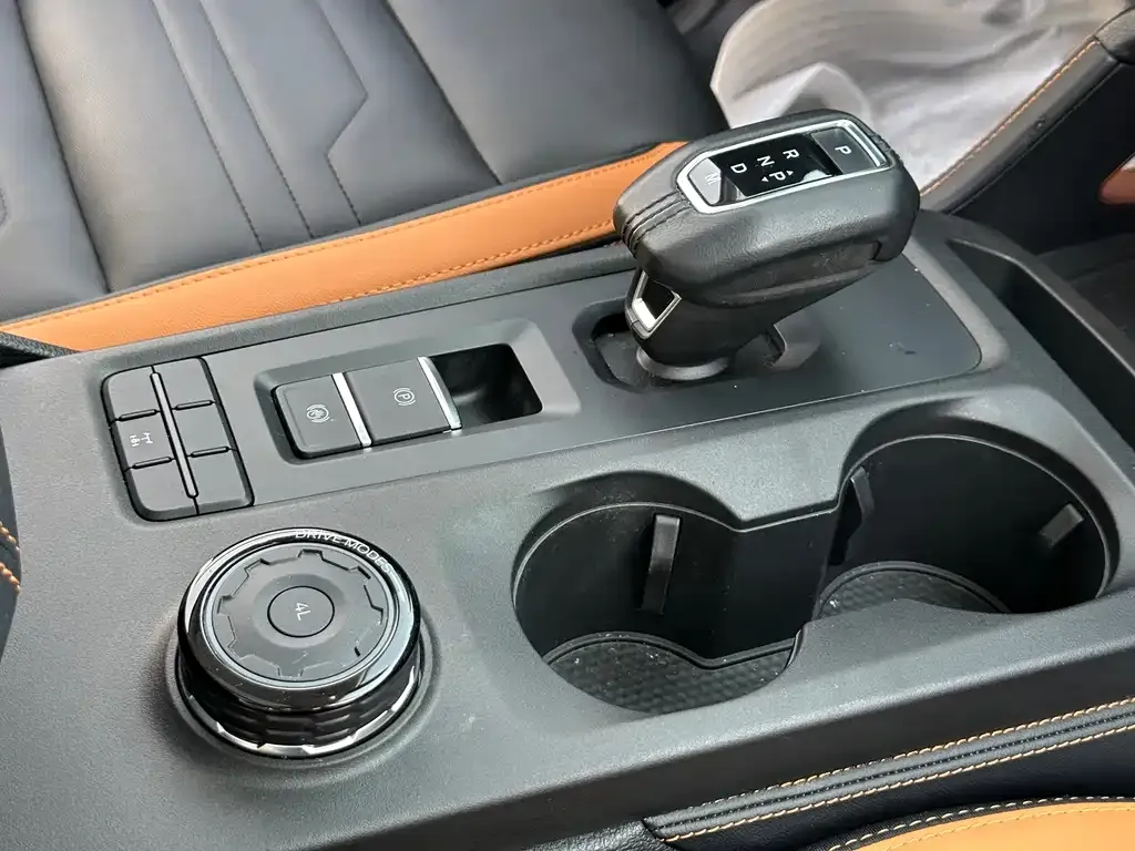 Ford Ranger — фото 10