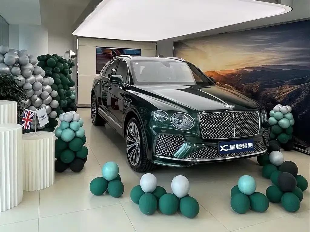Bentley Bentayga PHEV — фото 1