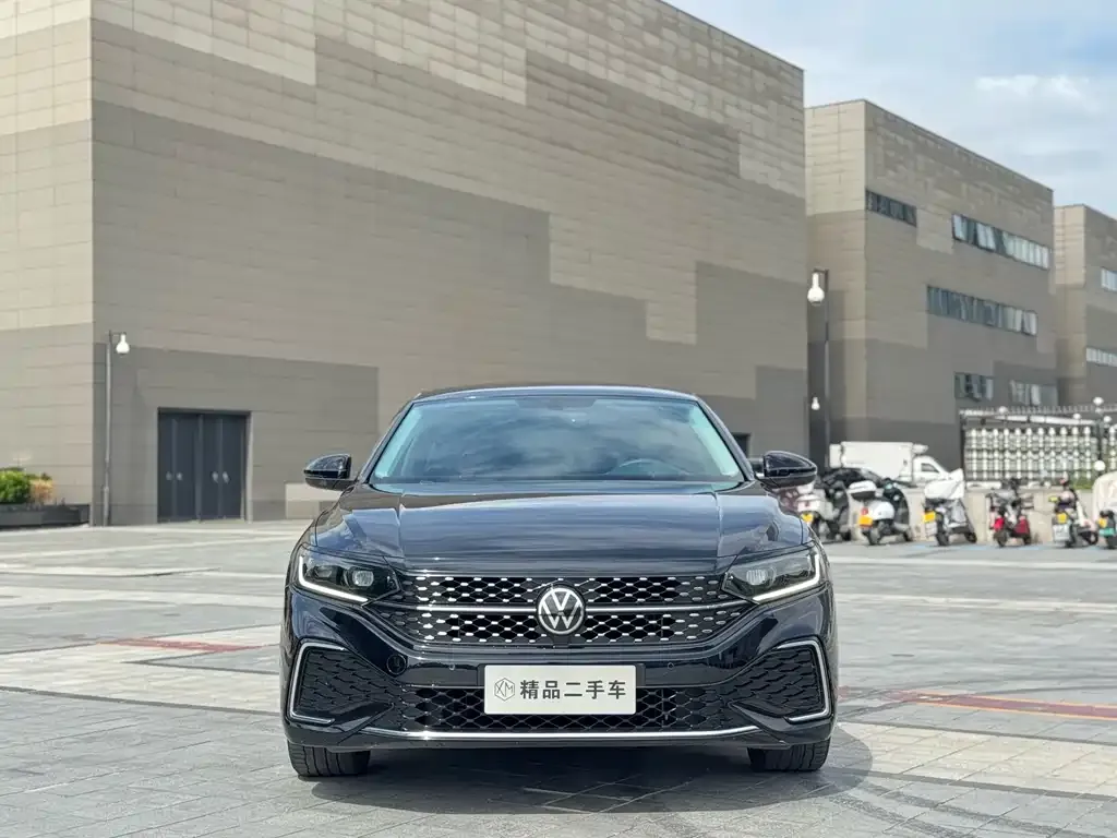 Volkswagen Passat — фото 4