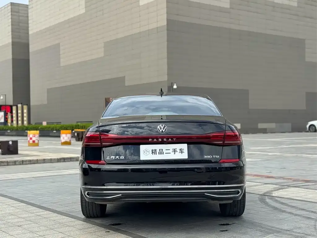 Volkswagen Passat — фото 3
