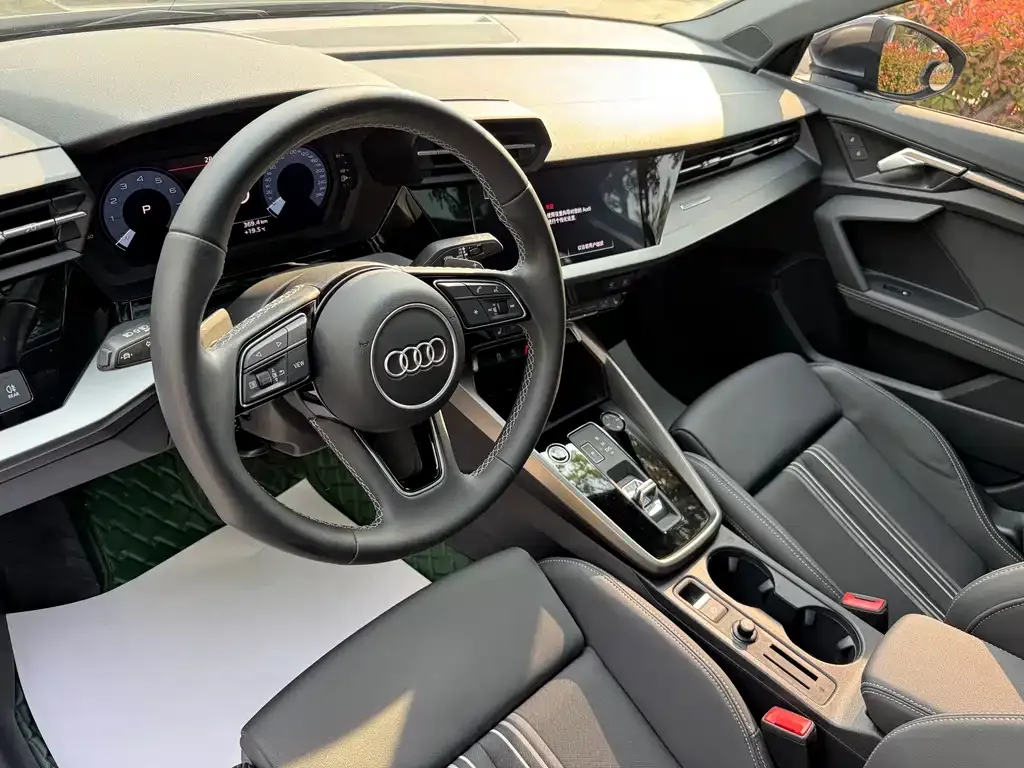 Audi A3 — фото 2