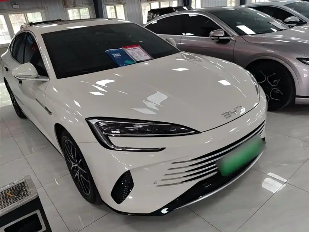 BYD Seal 07 DM-i — фото 10