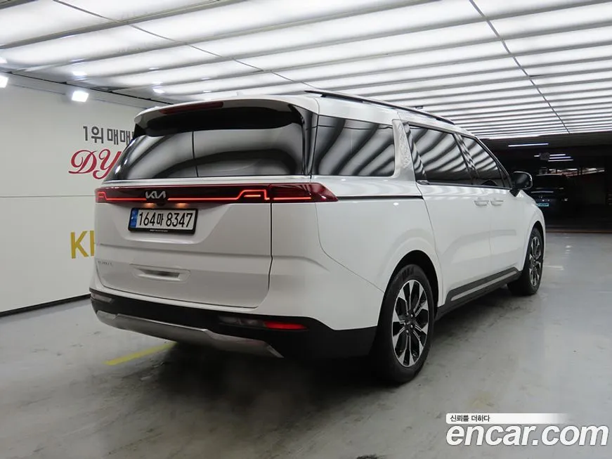 Kia Carnival — фото 3