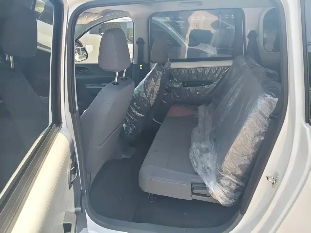 Wuling Hongguang EV 2026 из CN, фото 2