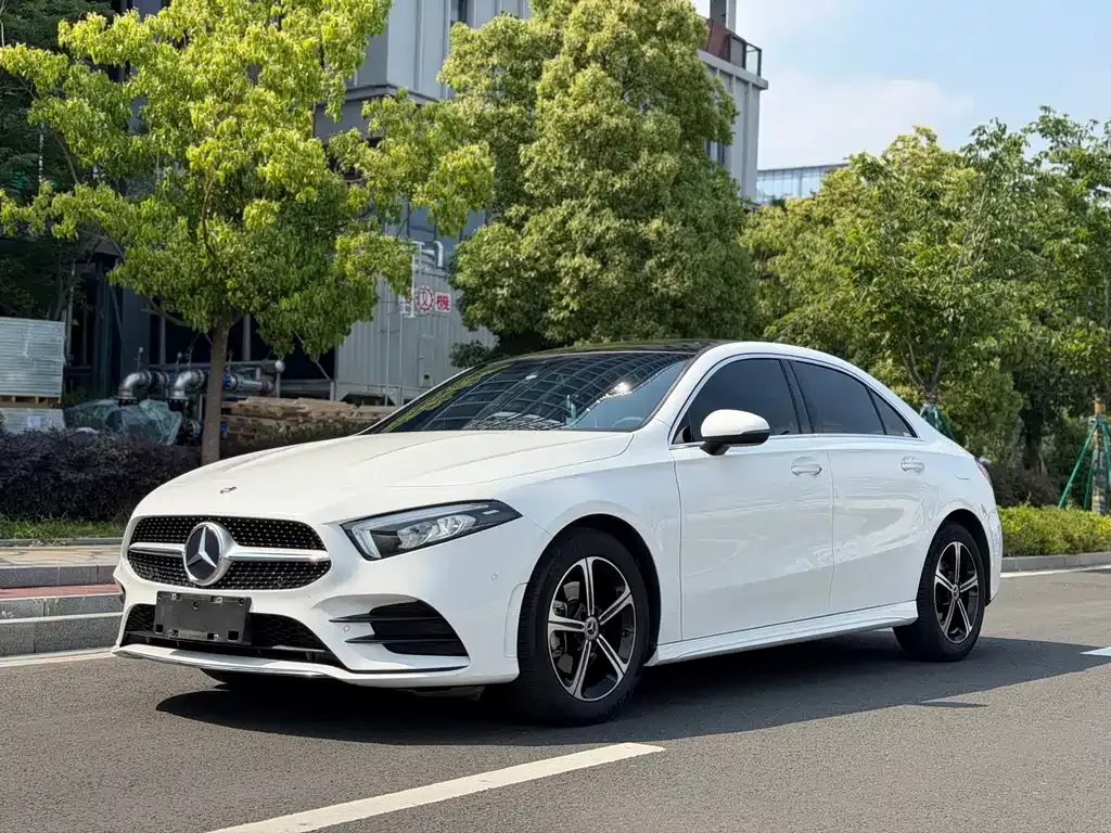 Mercedes-Benz A-Class — фото 1
