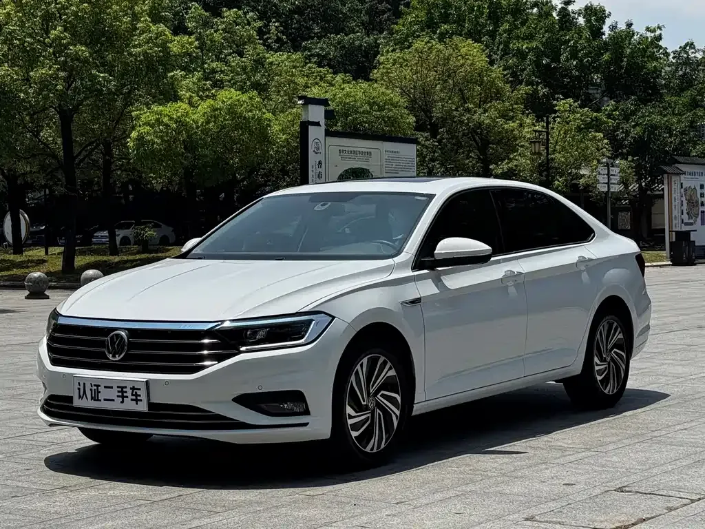 Volkswagen Sagitar
