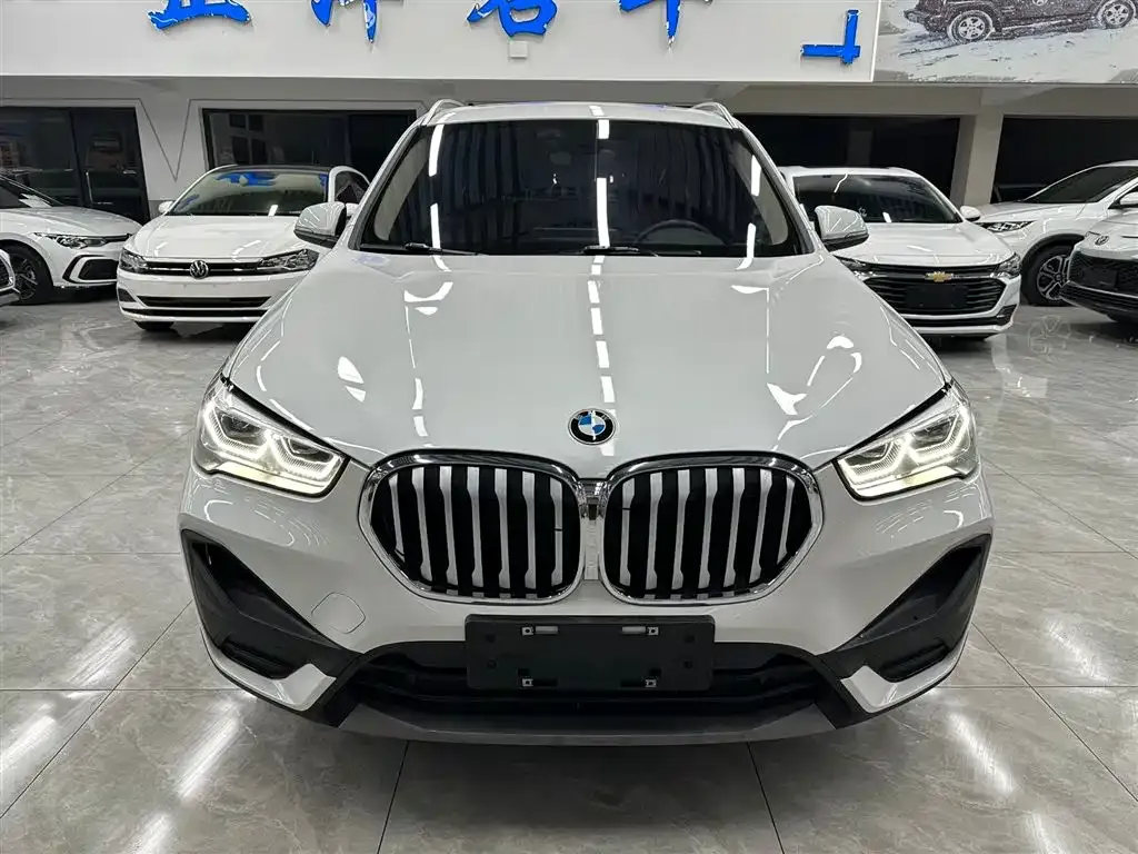 BMW X1 — фото 7