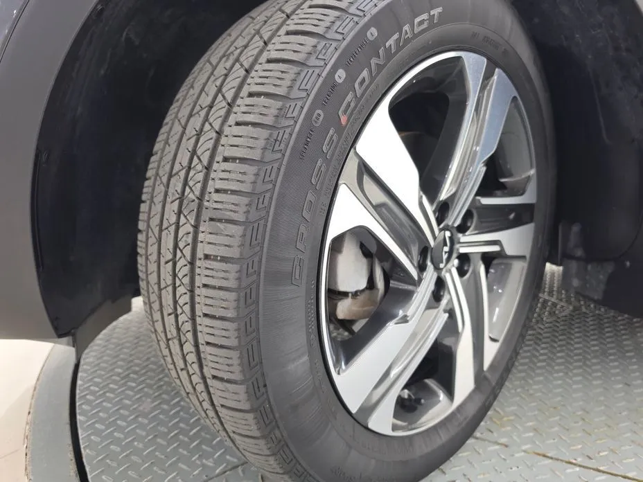 Kia Sorento — фото 6