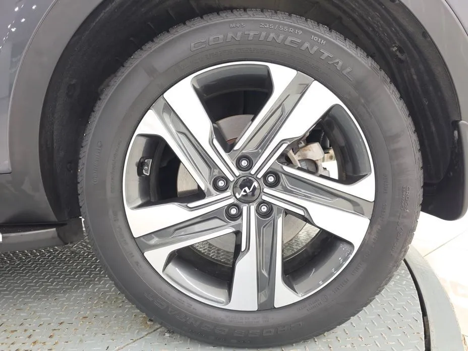 Kia Sorento — фото 4